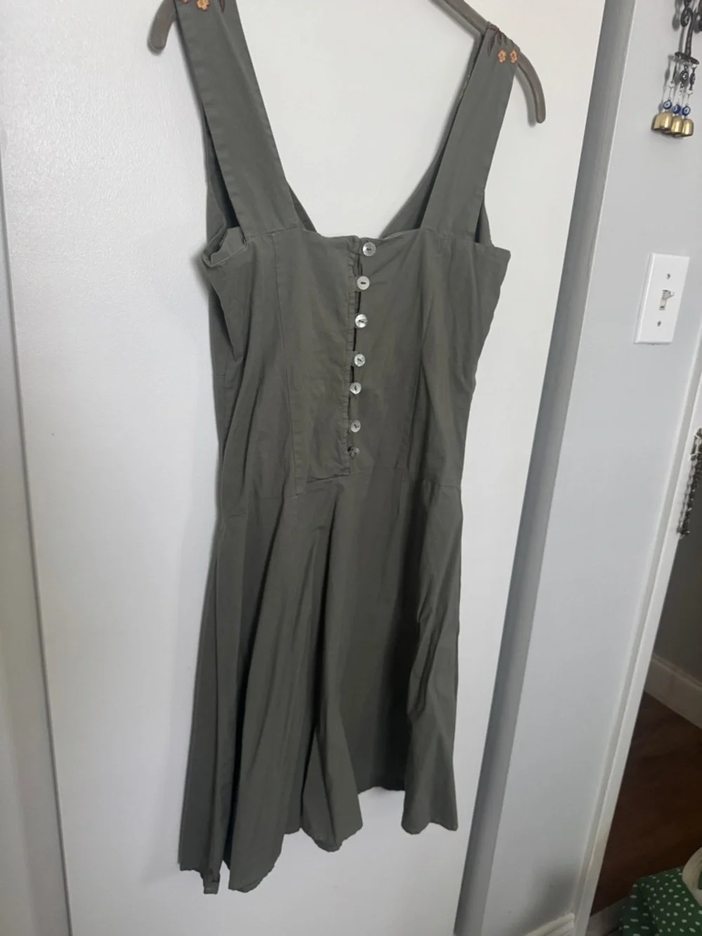 Vintage Olive Green Embroidered V-Neck Midi Dress - Picture 9 of 9
